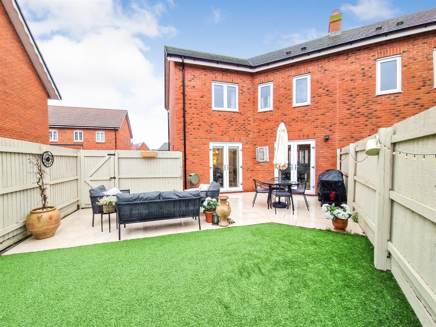 3 bed property in Soudley Lane, Bedford